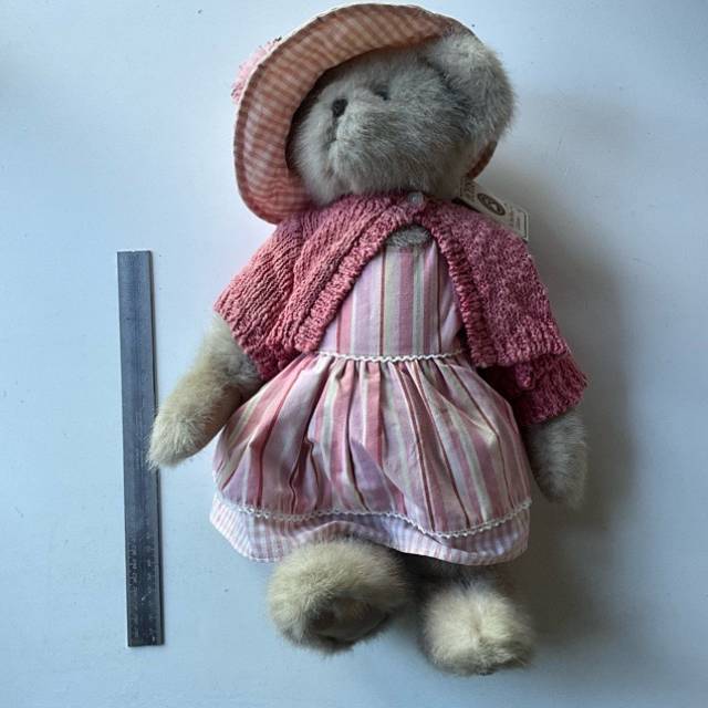 BOYDS The Head Bean Collection (Caroline B....