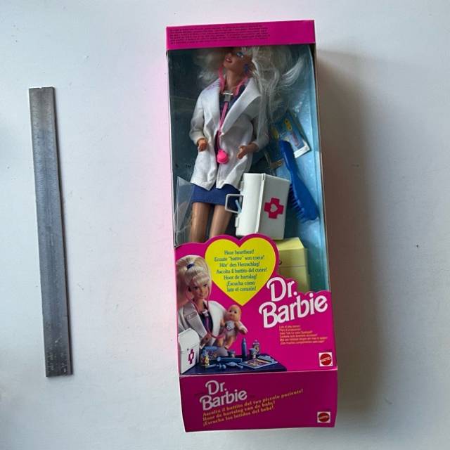 Dr. BARBIE 1993 Mattel Hear Babys Heartbeat...