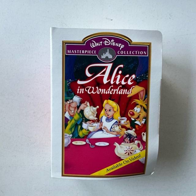 McDonald’s MASTERPIECE COLLECTION (Alice i...