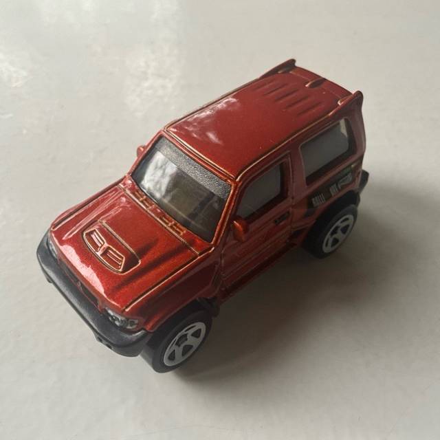HL Mitsubishi Pajero Evolution Orange HKG47...
