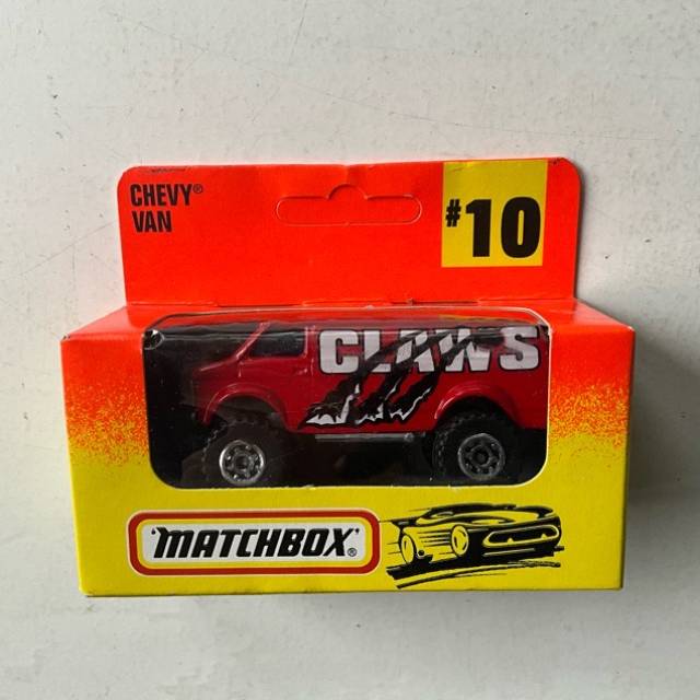 MB 10 CHEVY VAN CLAWS Red 1996 (LYL 193)