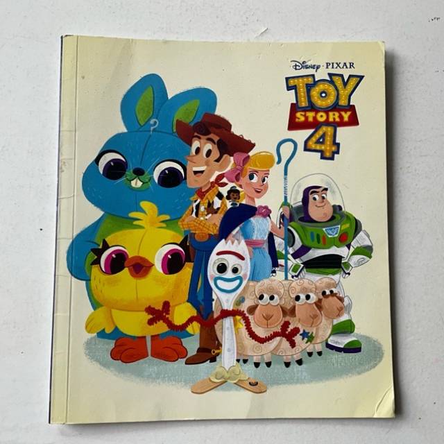 Disney - TOY STORY 4 SCHOLASTIC 2019