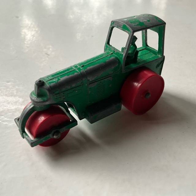 MB LESNEY Aveling Barford Road Roller No 1