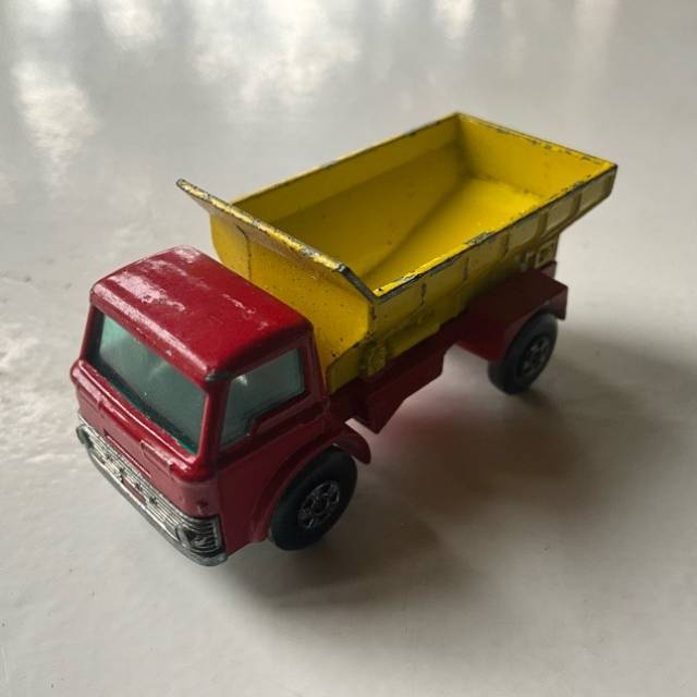 MB SUPERFAST GRIT SPREADER No 70