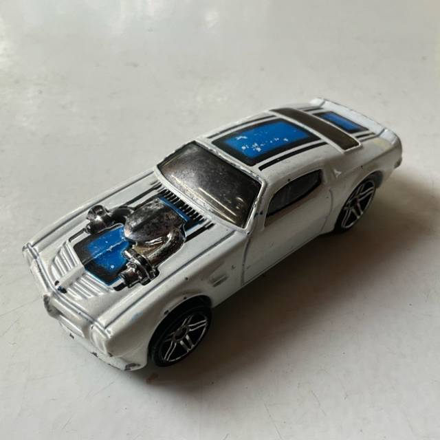 HL ‘70 Pontiac Firebird White Malaysia
