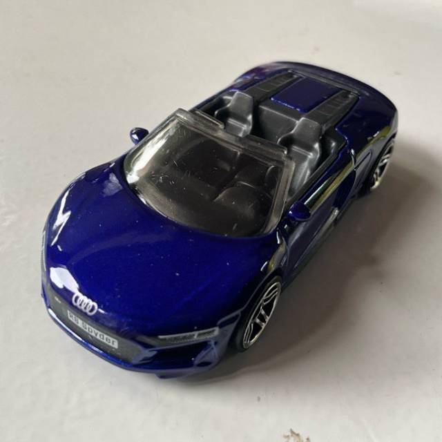 HL 2019 Audi R8 Spyder Purple GHB28 2019 Mal...