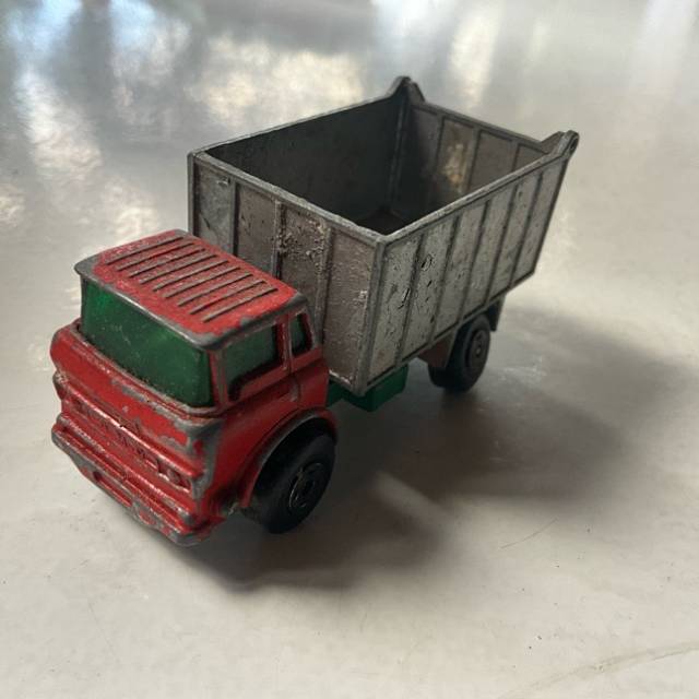 MB SUPERFAST G M C TIPPER TRUCK No26 1970