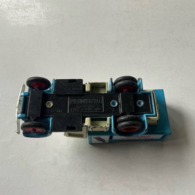 vintagetoy_52350.jpg