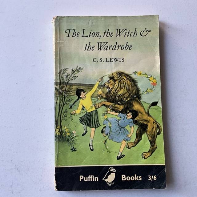 The Lion, the Witch the Wardrobe C.S. LEWIS...