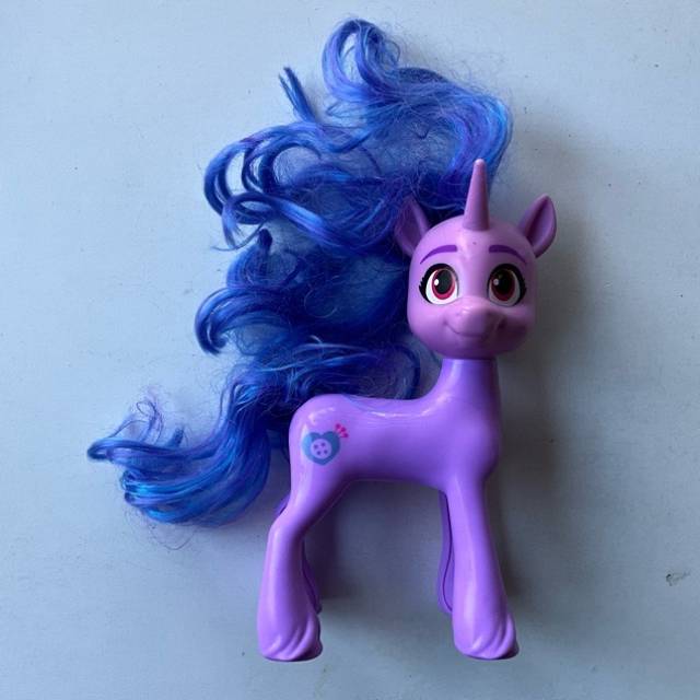 My Little Pony IZZY MOONBOW G5 Brushables Un...