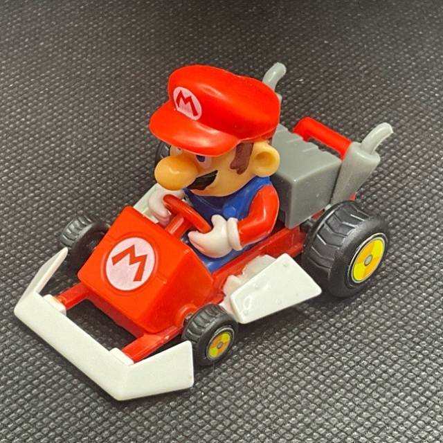 2005 MARIO KART 3 TOY CAR NINTENDO YUJIN RAR...