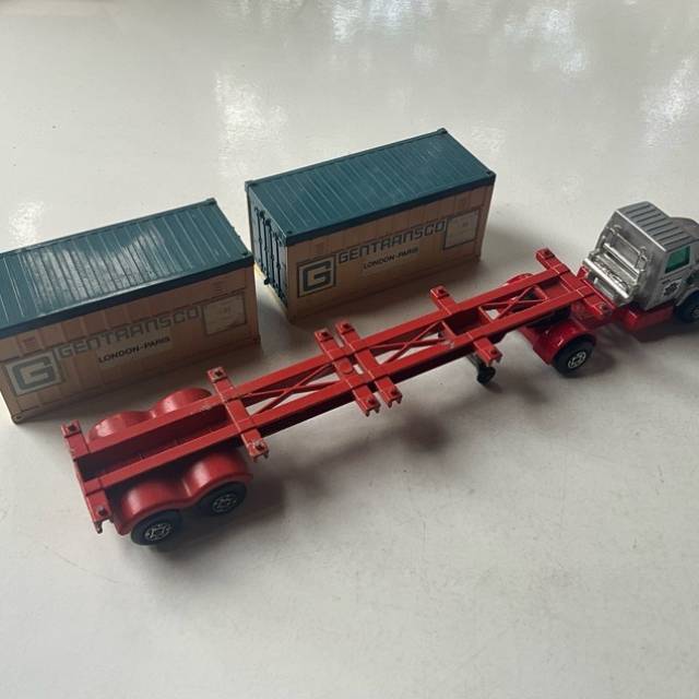 vintagetoy_55360.jpg