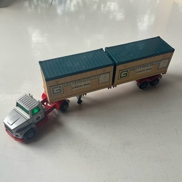 MB Super Kings K-17 Container Truck 1973