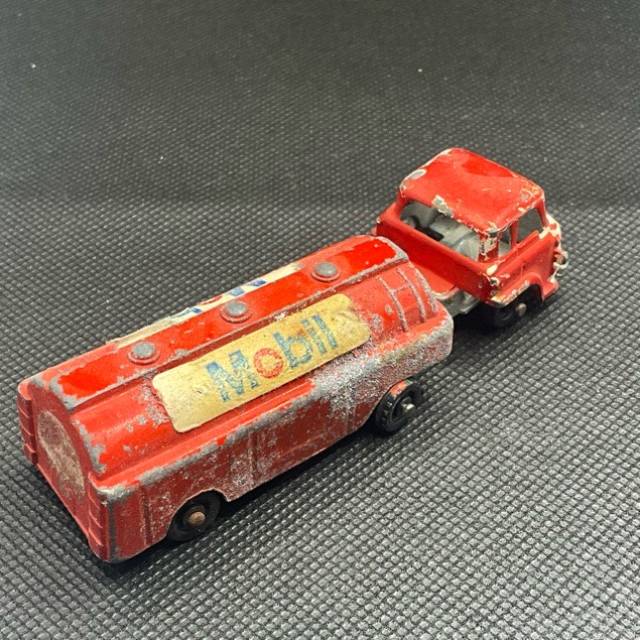 vintagetoy_55647.jpg