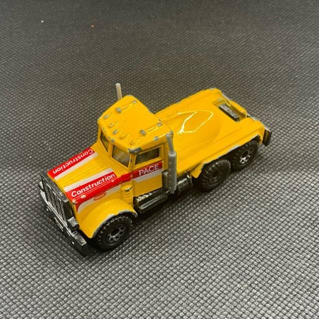MB PETERBILT Truck Yellow 1981