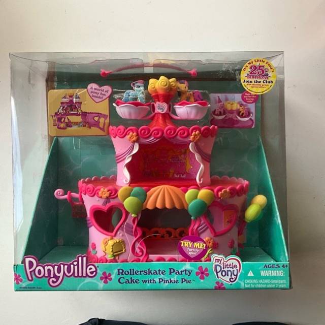 My Little PONY Ponyville Rollerskate Party C...