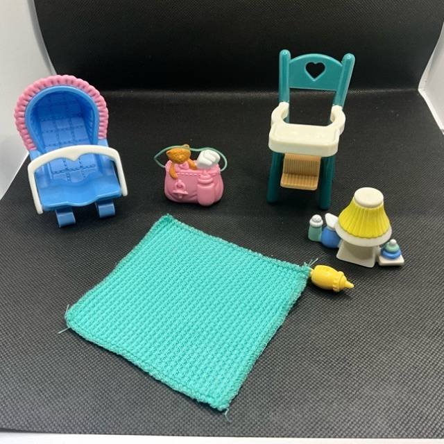 FISHER PRICE LOVING FAMILY DREAM DOLLHOUSE B...