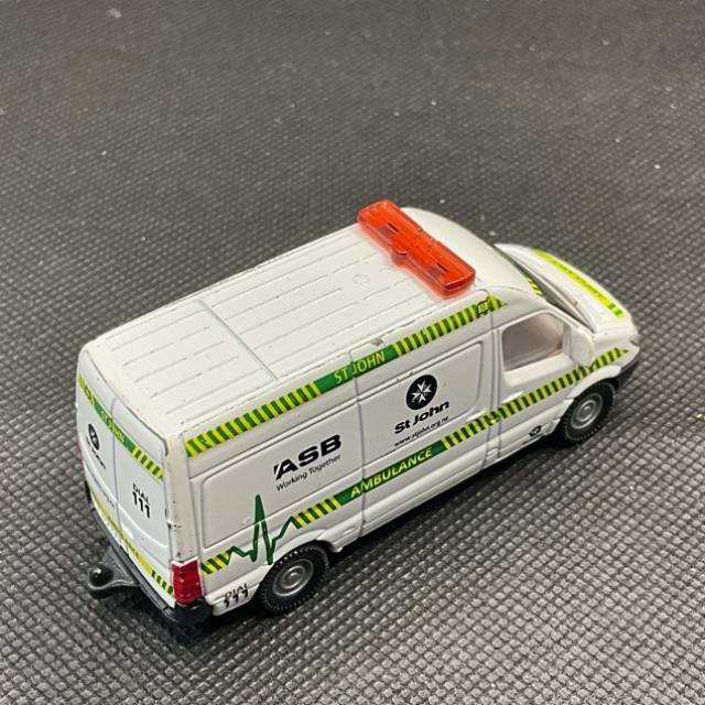 vintagetoy_57792.jpg