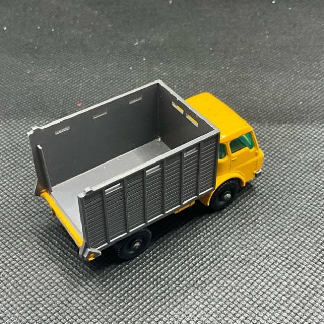 vintagetoy_58037.jpg