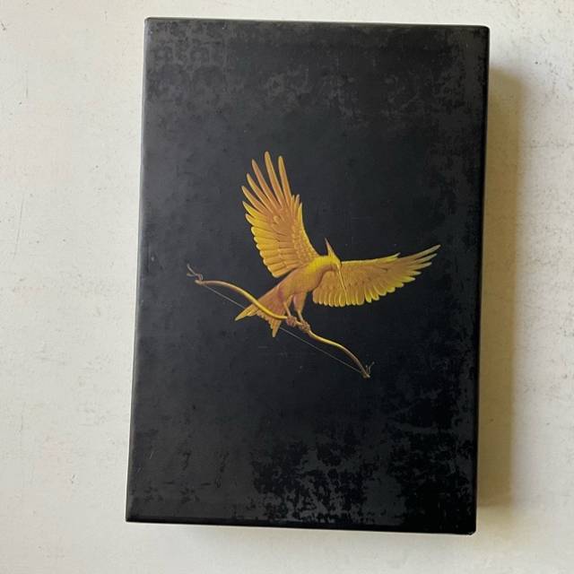 THE HUNGER GAMES HARD COVER With CASE 2008 C...