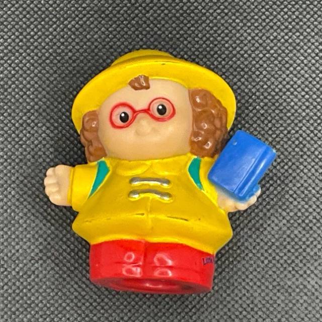 FISHER PRICE Little People School Girl Maggi...