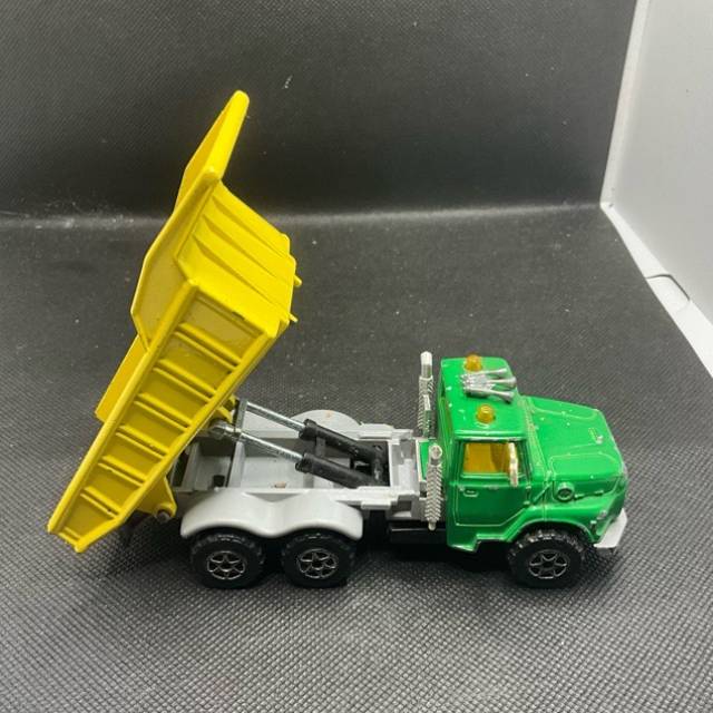 vintagetoy_60526.jpg