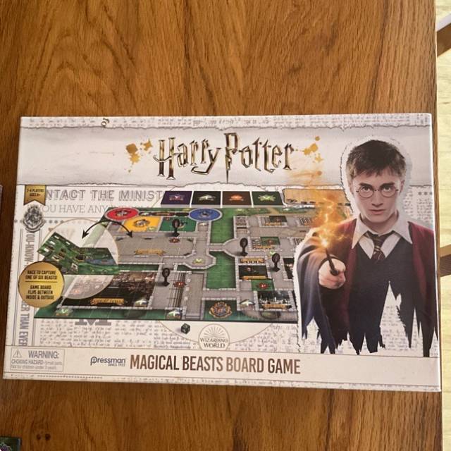 HARRY POTTER MAGICAL BEASTS BOARD GAME 2017