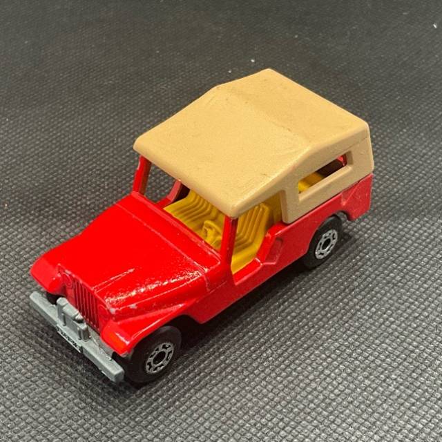 MB SUPERFAST No.53 JEEP CJ6 1977 Red Tan