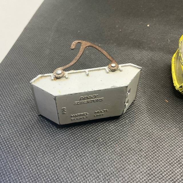 vintagetoy_61920.jpg