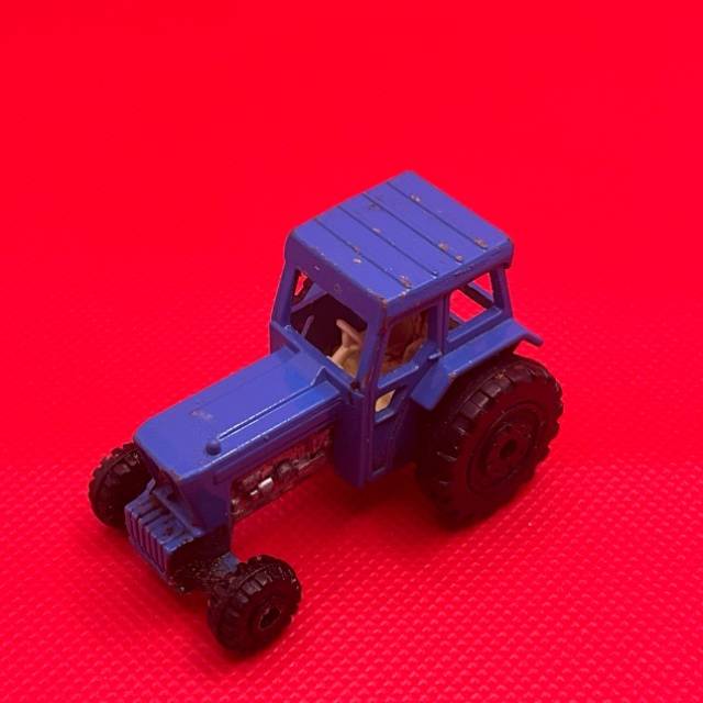 MB Superfast No. 46 Ford Blue Tractor 1978