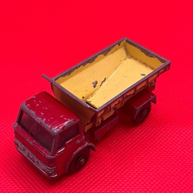 MB Lesney No.70, Grit Spreading Truck
