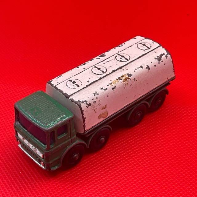 MB LESLEY LEYLAND PETROL TANKER No 32