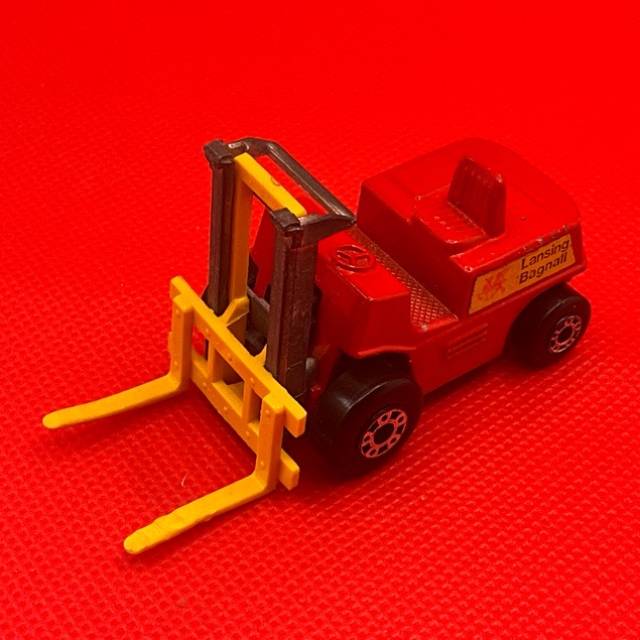 MB FORK LIFT TRUCK No 15 Red 1972