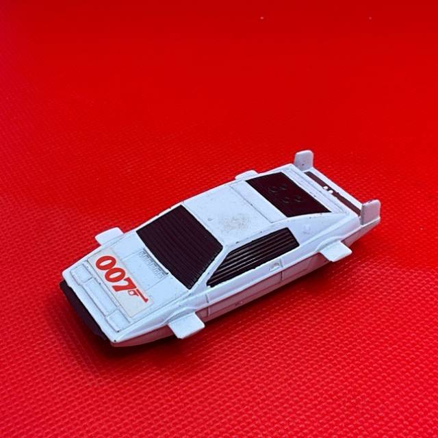 CORGI Juniors LOTUS ESPRIT White 007