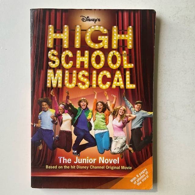 Disney’s HIGH SCHOOL MUSICAL The Junior No...