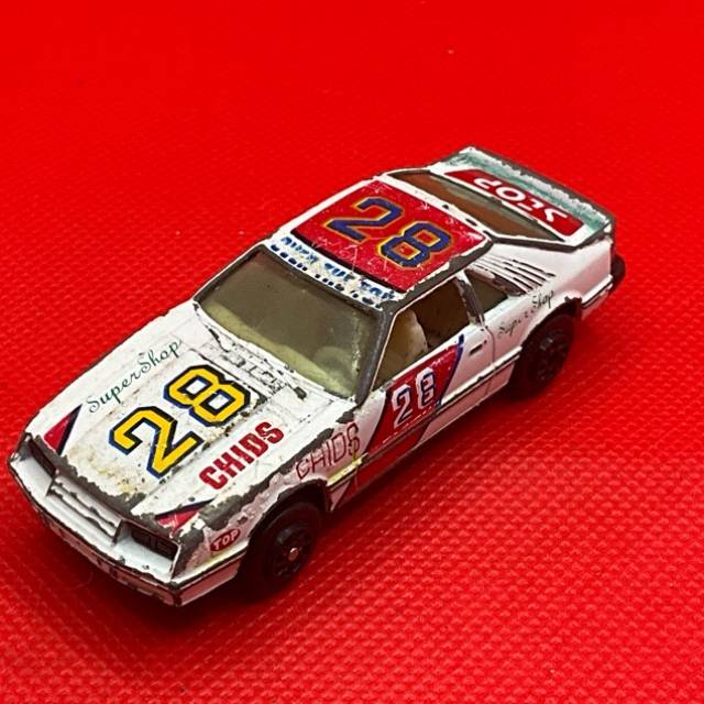 Yatming Ford Mustang 1026 White No 28
