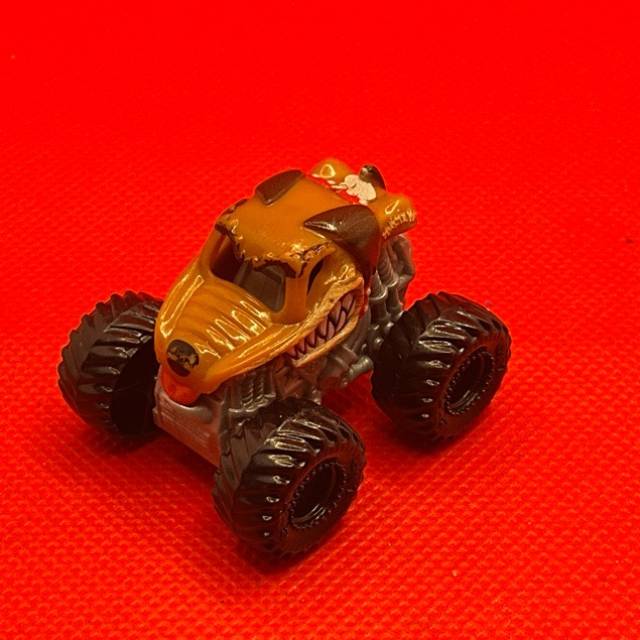 HL Monster Jam Monster Mutt Monster Truck Mini