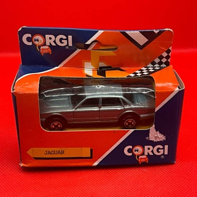 CORGI Grey JAGUAR 1990