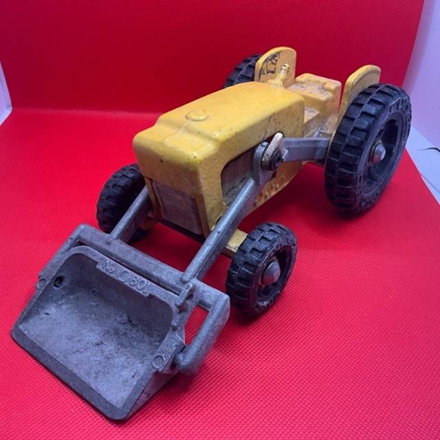 Fun Ho 801 Yellow Tractor Front End Loader 2...