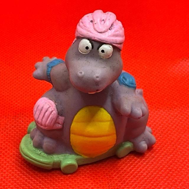 Sharpenking rubber dinosaur Skate Boarding