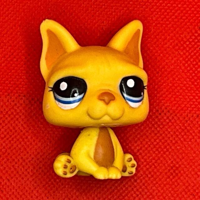 Littlest Pet Shop 2602 Authentic Yellow Gold...