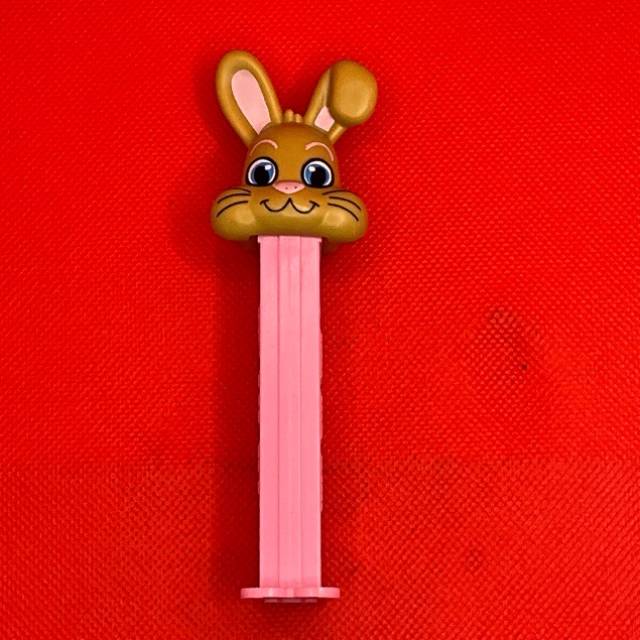 Rabbit Pez Candy Dispenser Easter Holidays 2...