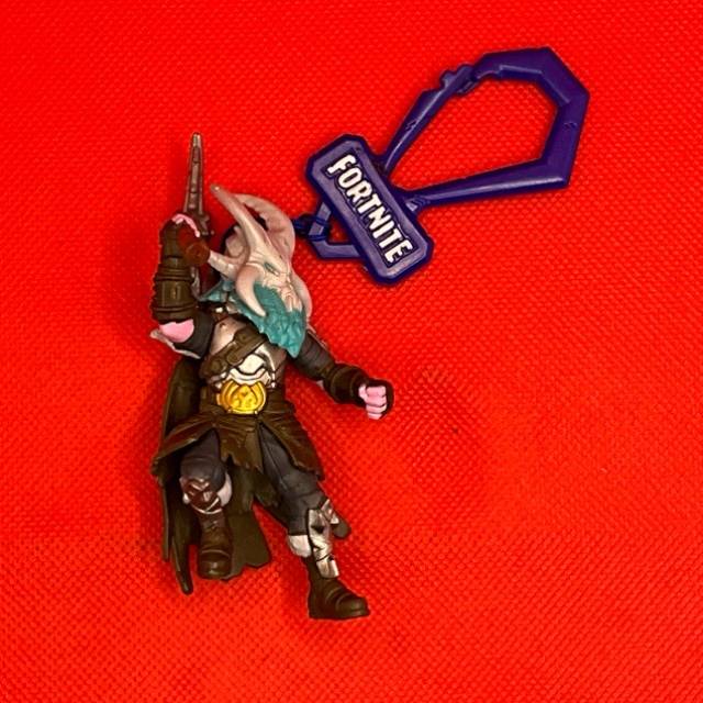 Fortnite Figure Backpack Clip Key Chain- Rag...