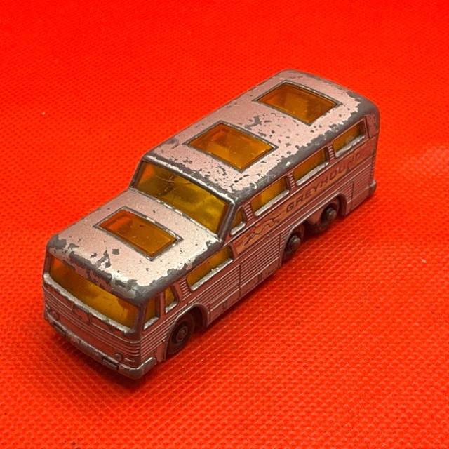 MB LESNEY COACH BUS No 66 - GREYHOUND BUS