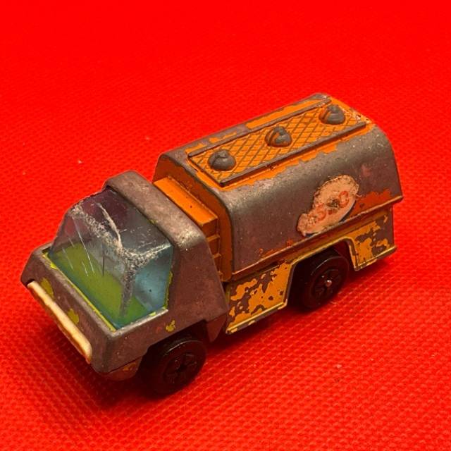 PlayArt 1970 ESSO GASOLINE TANKER TRUCK