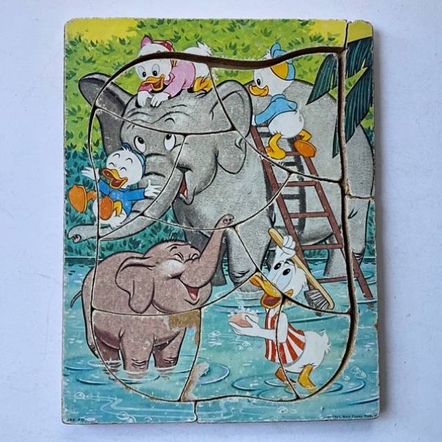 1965 Walt Disney Wooden PUZZLE Donald Duck a...