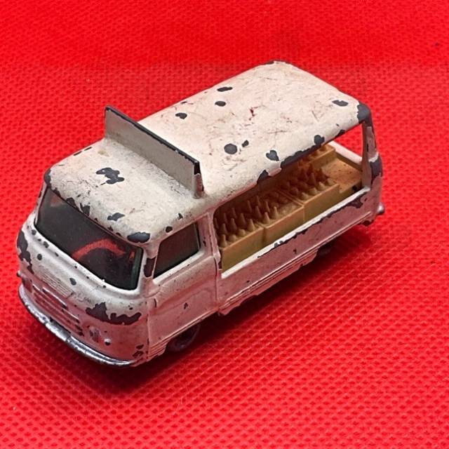 MB LESNEY No.21 COMMER MILK FLOAT