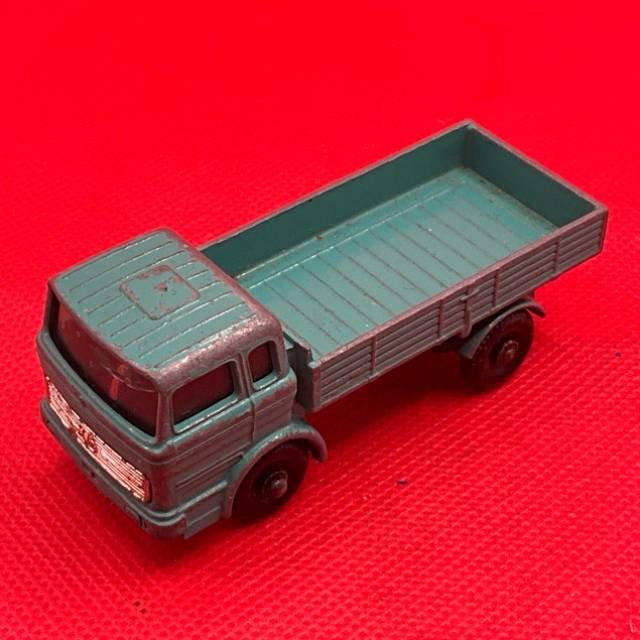 MB LESNEY MERCEDES TRUCK No 1