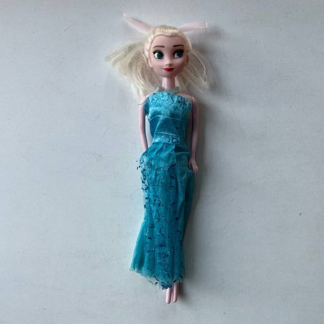 Elsa from Disneys Frozen Doll