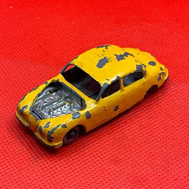 MB Lesney Yellow Jaguar 3.4 Litre No 65 1959